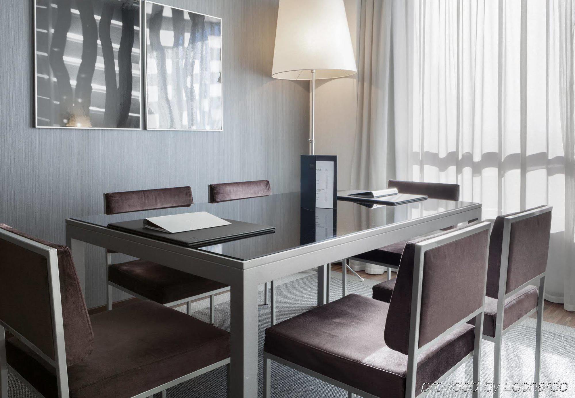 Ac Hotel By Marriott Madrid Airport Coslada Exterior foto