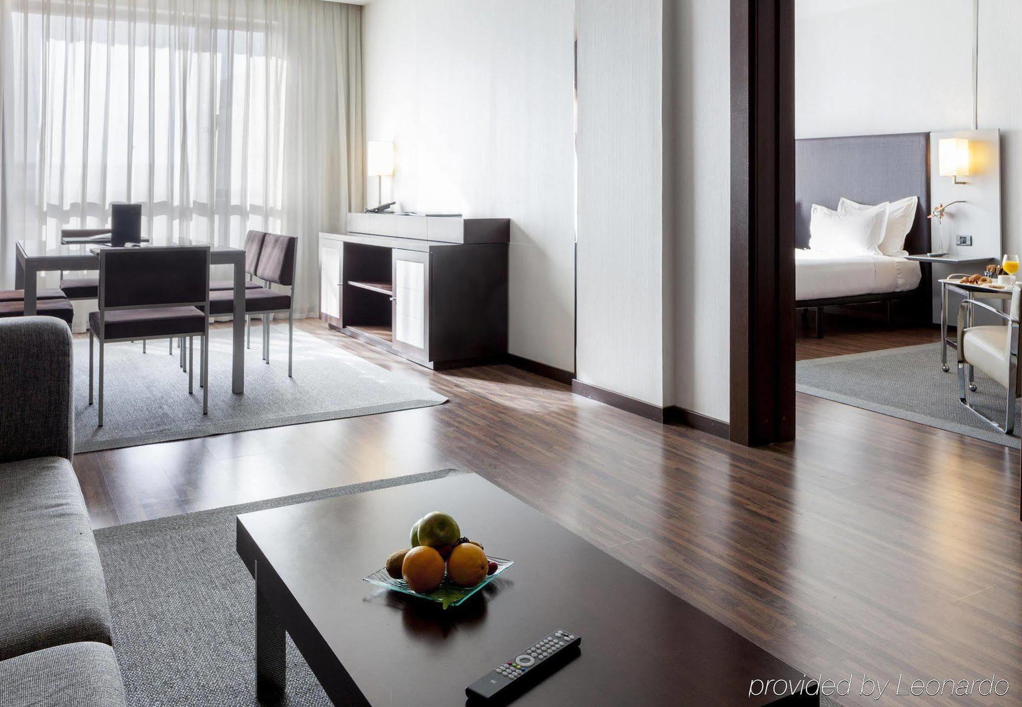 Ac Hotel By Marriott Madrid Airport Coslada Exterior foto